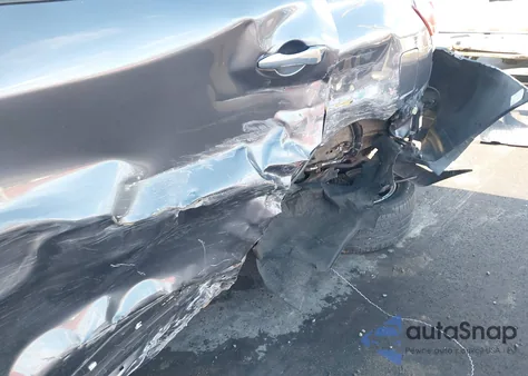 2014 Nissan Pathfinder Platinum z USA, uszkodzony, nr VIN 5N1AR2MM6EC724425